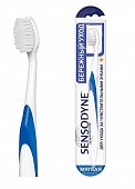Купить сенсодин (sensodyne) зубная щетка бережный уход мягкая, 1 шт в Заволжье